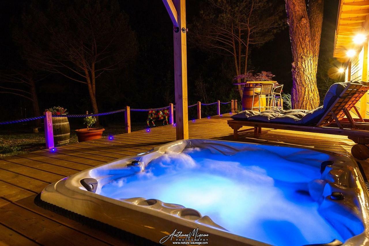 La Cabane A Papi Thénac 外观 照片